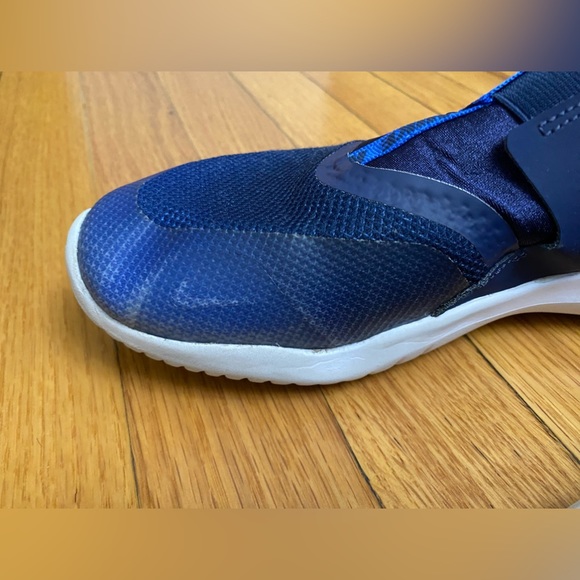Kids Nike Flex Sneakers, size 6.5 youth. - Picture 6 of 6